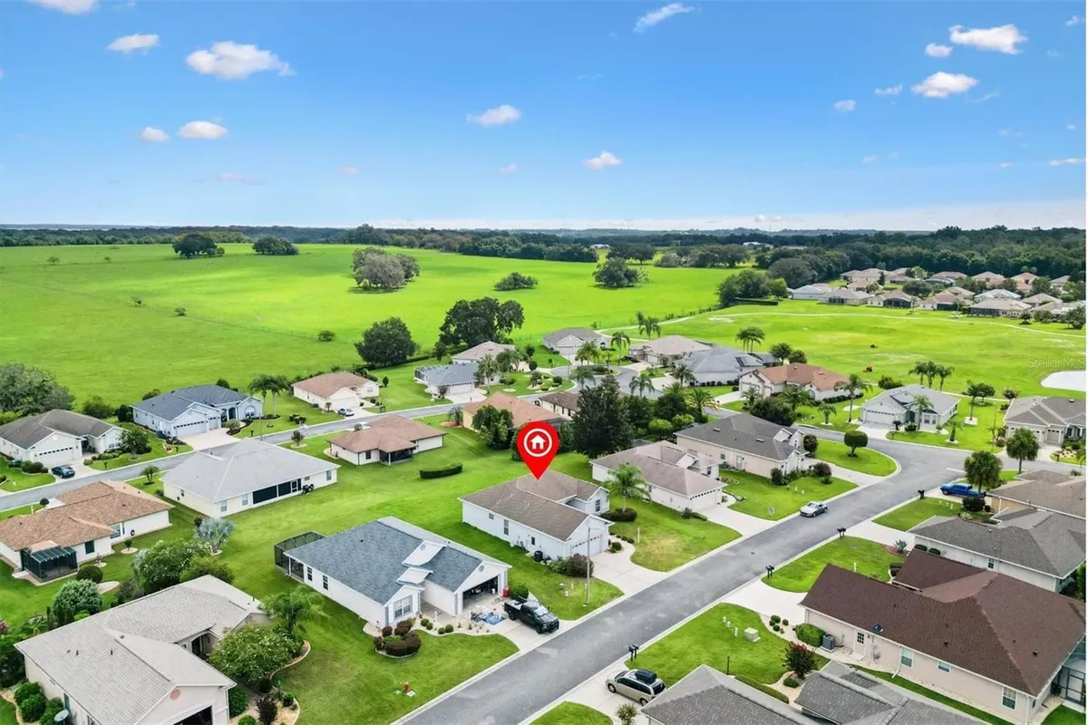 Property Slideshow image 1 of 35 | 12205 se 173rd pl, Summerfield, FL, 34491