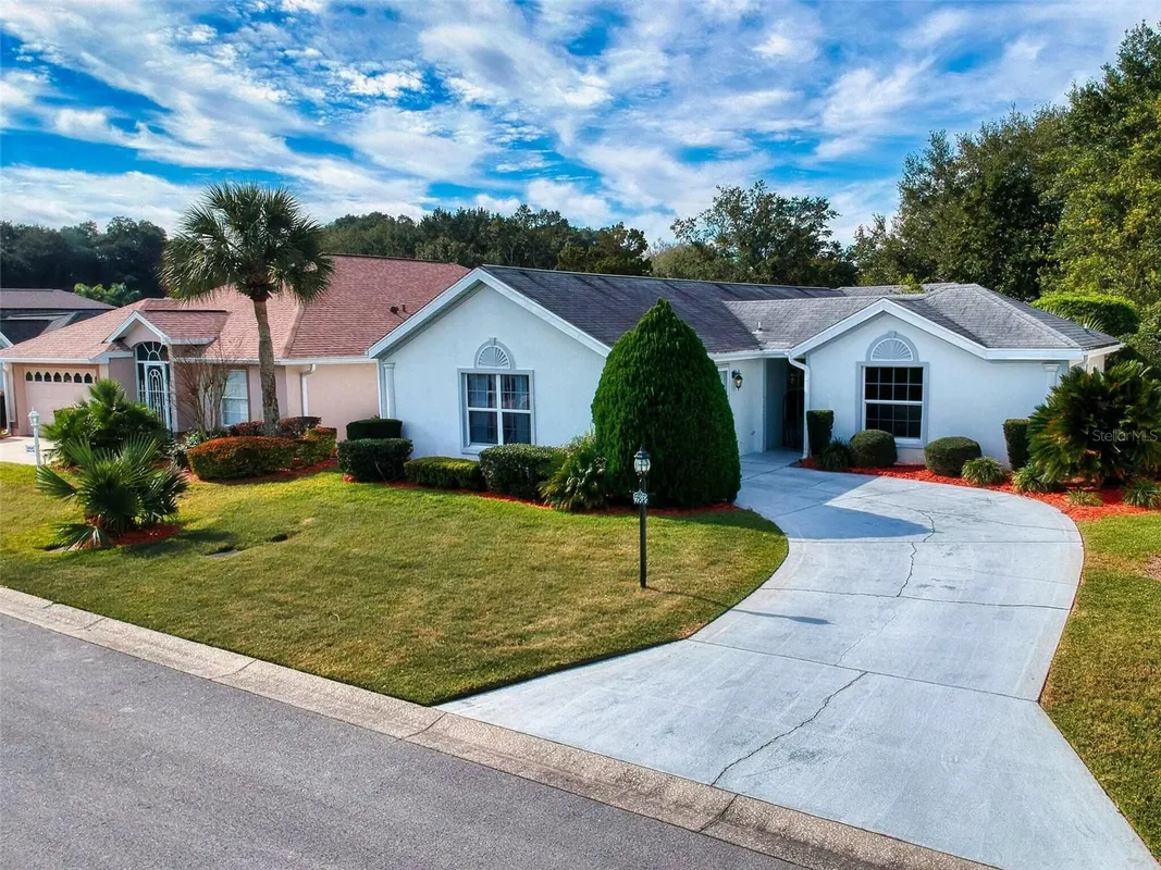 Property Slideshow image 1 of 55 | 17816 se 115th ct, Summerfield, FL, 34491