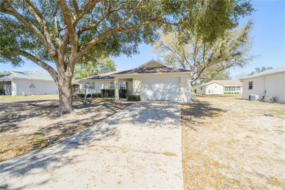 Property Slideshow image 1 of 37 | 9859 sw 97th ln, Ocala, FL, 34481