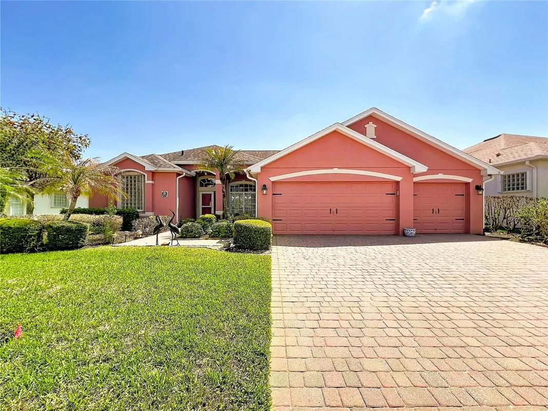 Property Slideshow image 1 of 66 | 2941 camberly cir, Melbourne, FL, 32940