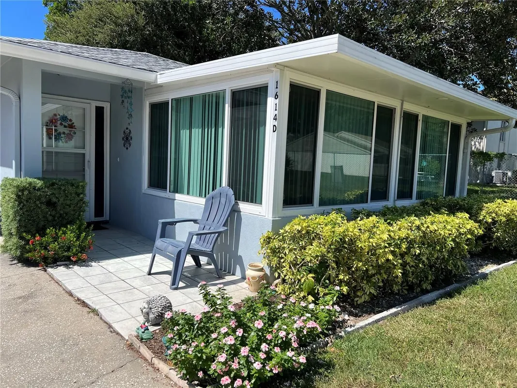 Property Slideshow image 1 of 33 | 1614 berwick ct d, Palm Harbor, FL, 34684