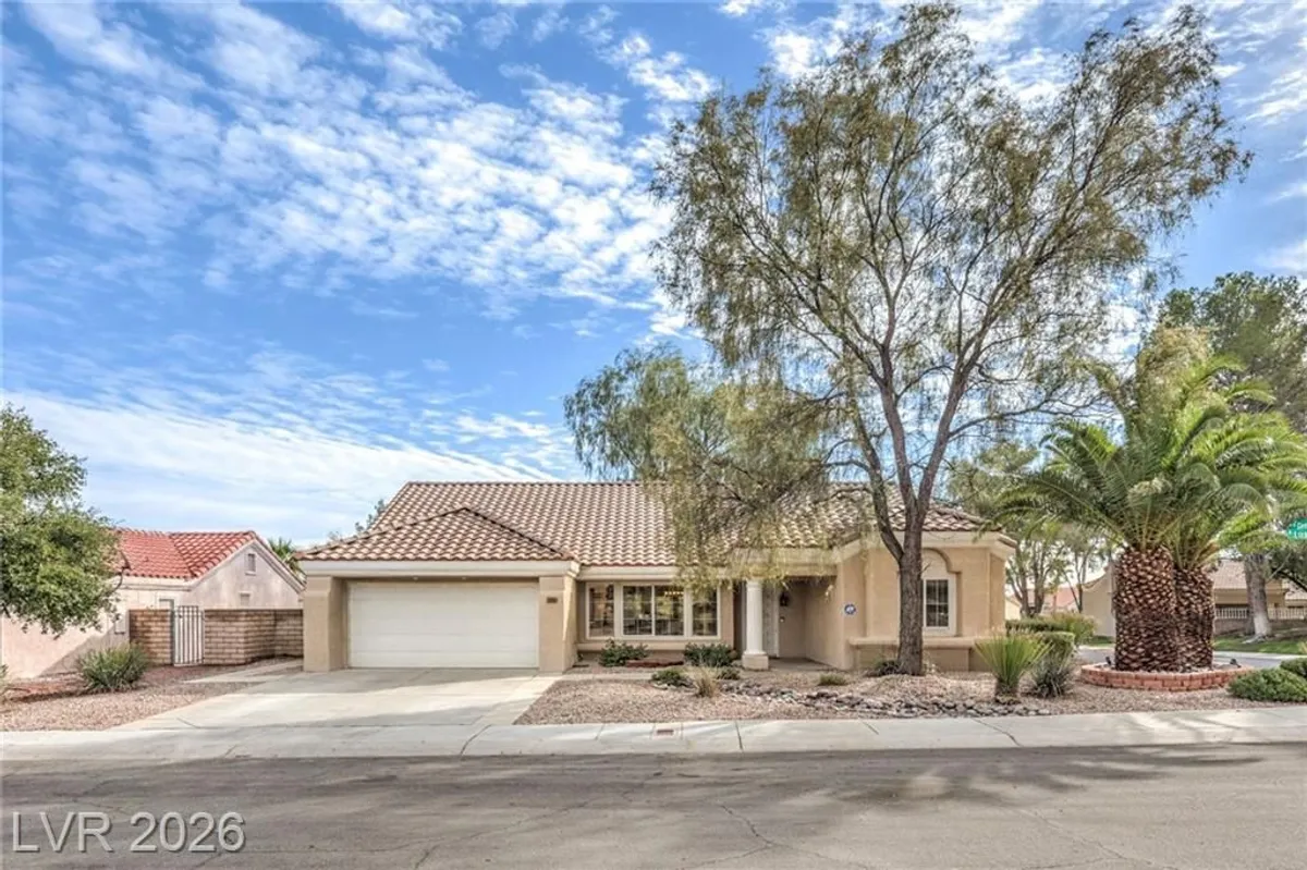 Property Slideshow image 1 of 53 | 3000 linkview dr, Las Vegas, NV, 89134