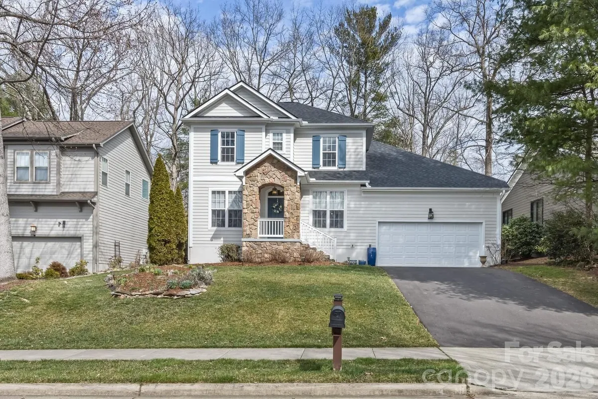 Property Slideshow image 1 of 39 | 107 mountain dr, Biltmore Lake, NC, 28715