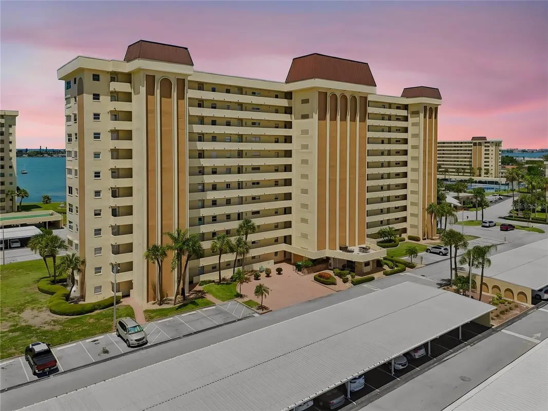Property Slideshow image 1 of 92 | 4575 cove cir 101, St Petersburg, FL, 33708