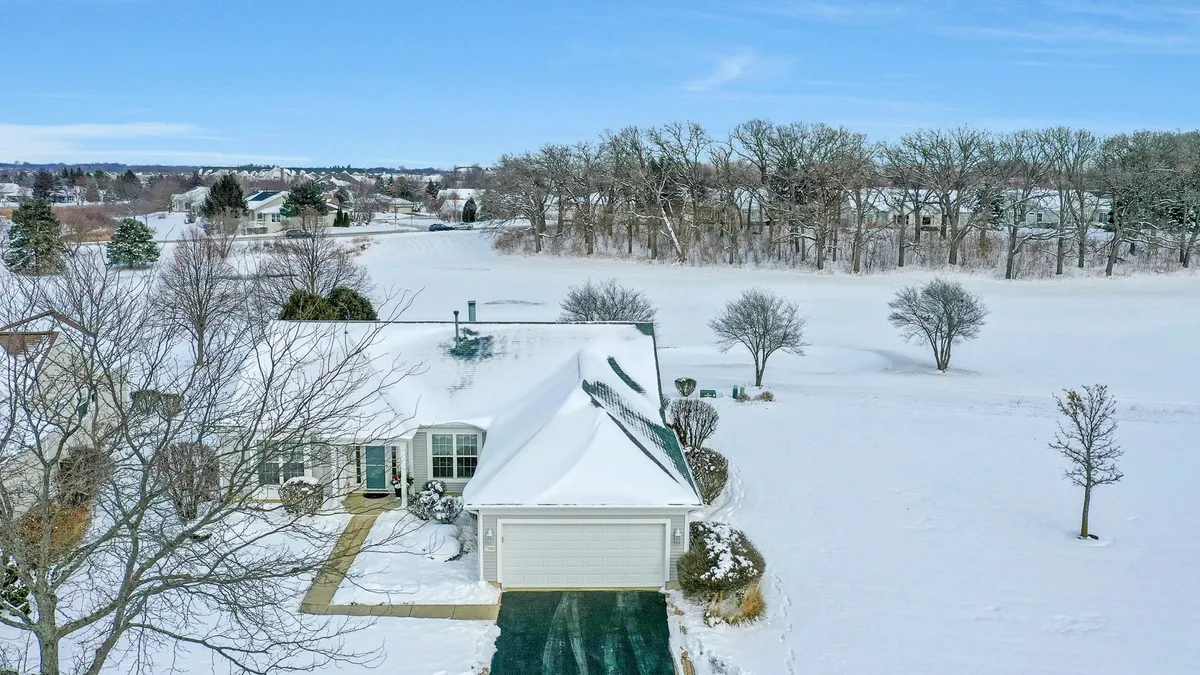 Property Slideshow image 1 of 47 | 12660 birdie dr, Huntley, IL, 60142