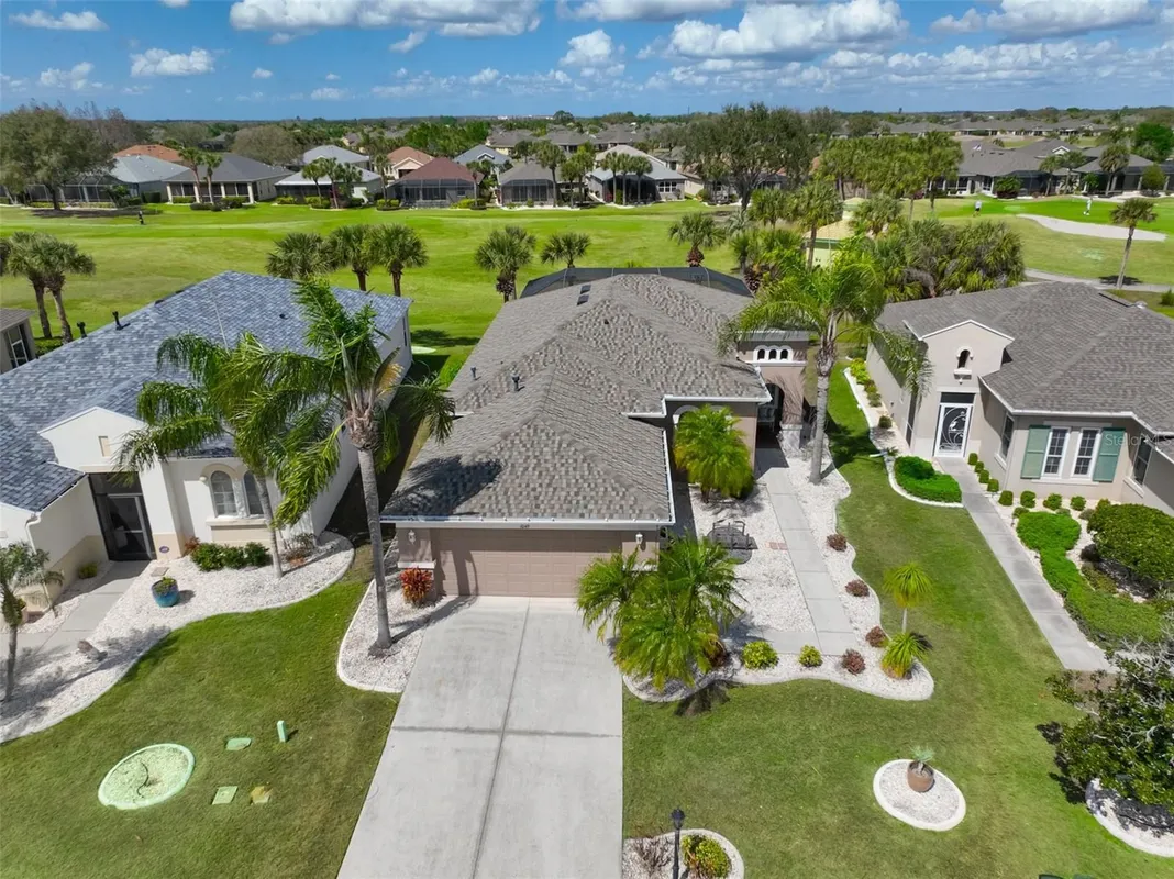 Property Slideshow image 1 of 40 | 1049 regal manor way, Sun City Center, FL, 33573
