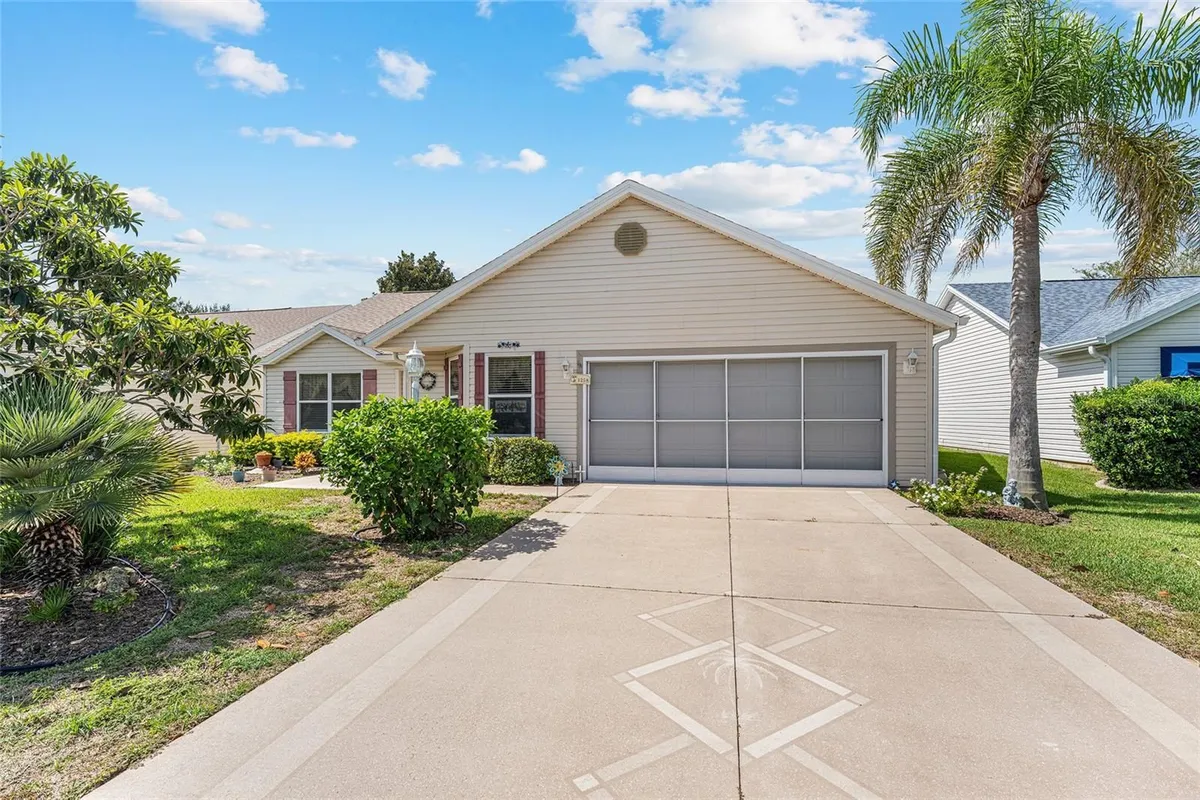 Property Slideshow image 1 of 47 | 1258 weaton ct, The Villages, FL, 32162