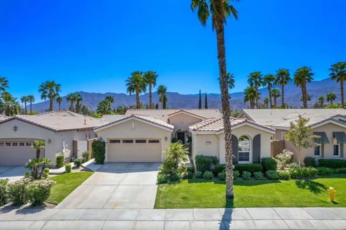Property Slideshow image 1 of 88 | 61275 fire barrel dr, La Quinta, CA, 92253