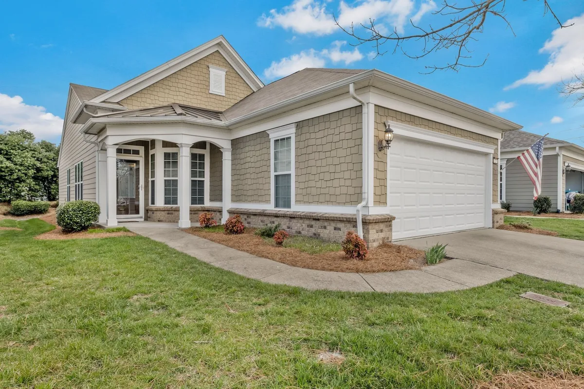 Property Slideshow image 1 of 32 | 220 old towne dr, Mount Juliet, TN, 37122