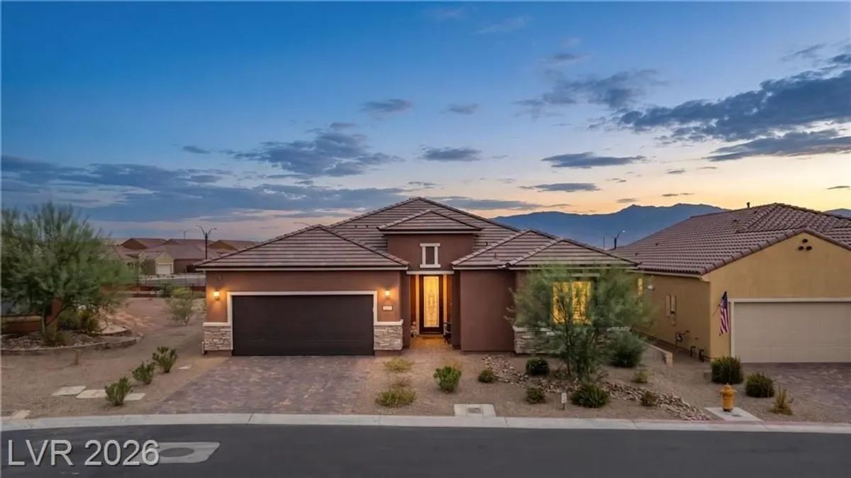Property Slideshow image 1 of 50 | 1486 downy peak cyn, Mesquite, NV, 89034