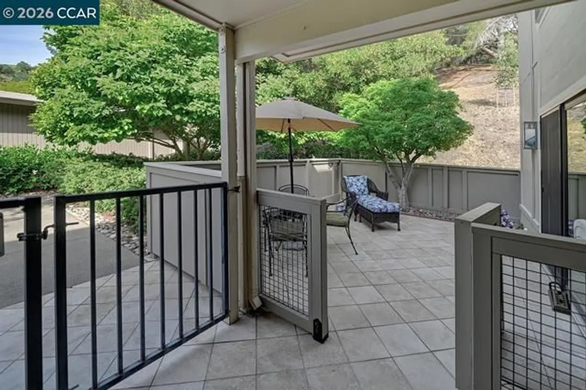 Property Slideshow image 1 of 54 | 2017 oakmont way 2, Walnut Creek, CA, 94595
