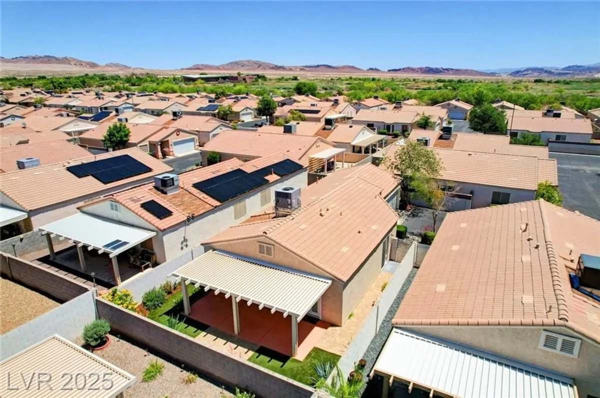 Property Slideshow image 1 of 56 | 5043 mascaro dr, Las Vegas, NV, 89122