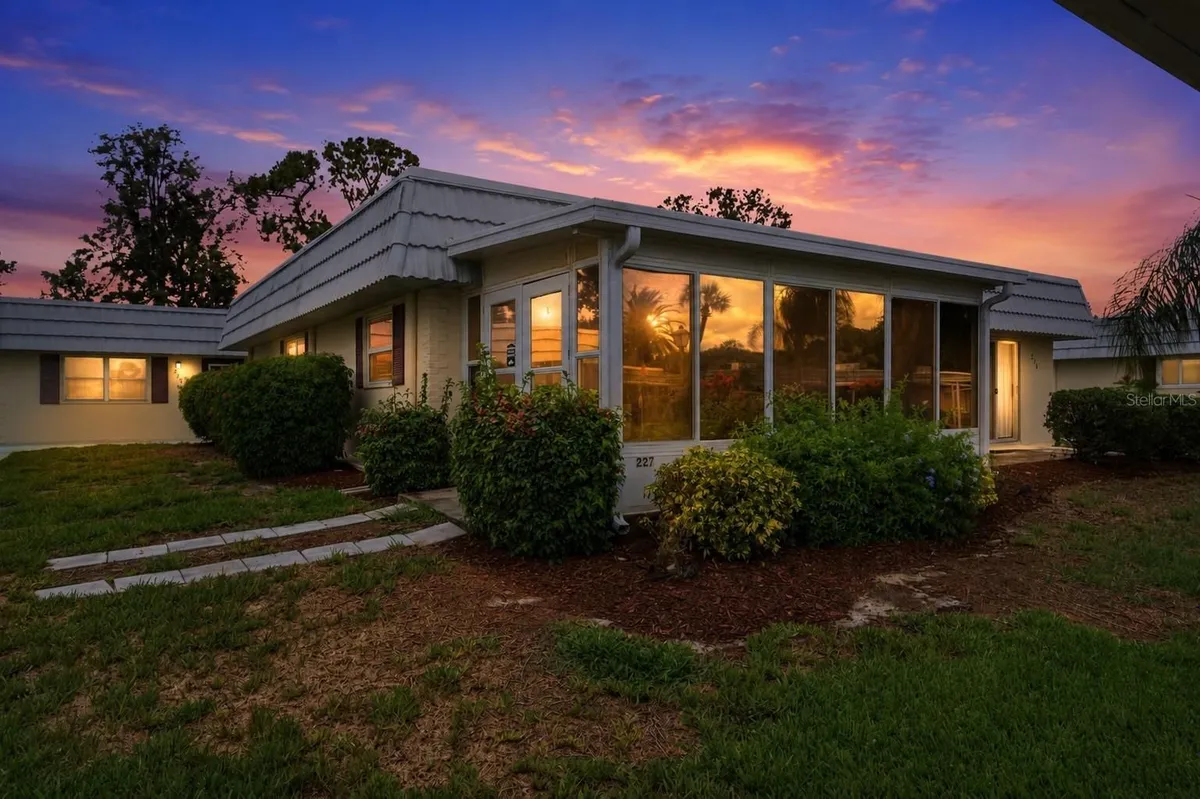 Property Slideshow image 1 of 23 | 1801 bedford ter 227, Sun City Center, FL, 33573