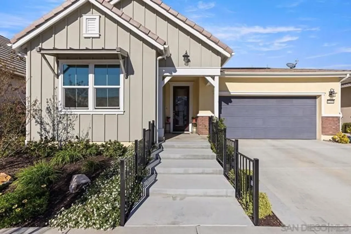 Property Slideshow image 1 of 69 | 32100 sedge way, Temecula, CA, 92591