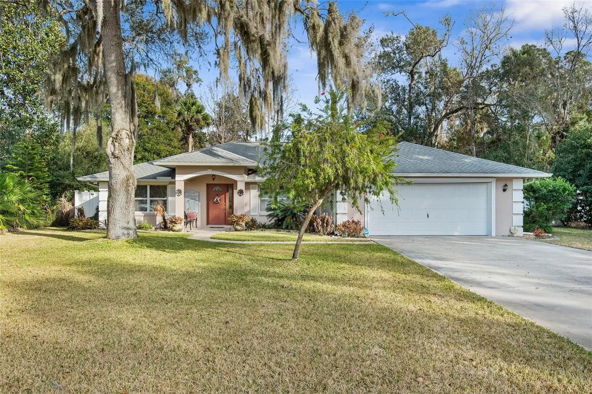 Property Slideshow image 1 of 50 | 3965 acoma dr, Ormond Beach, FL, 32174