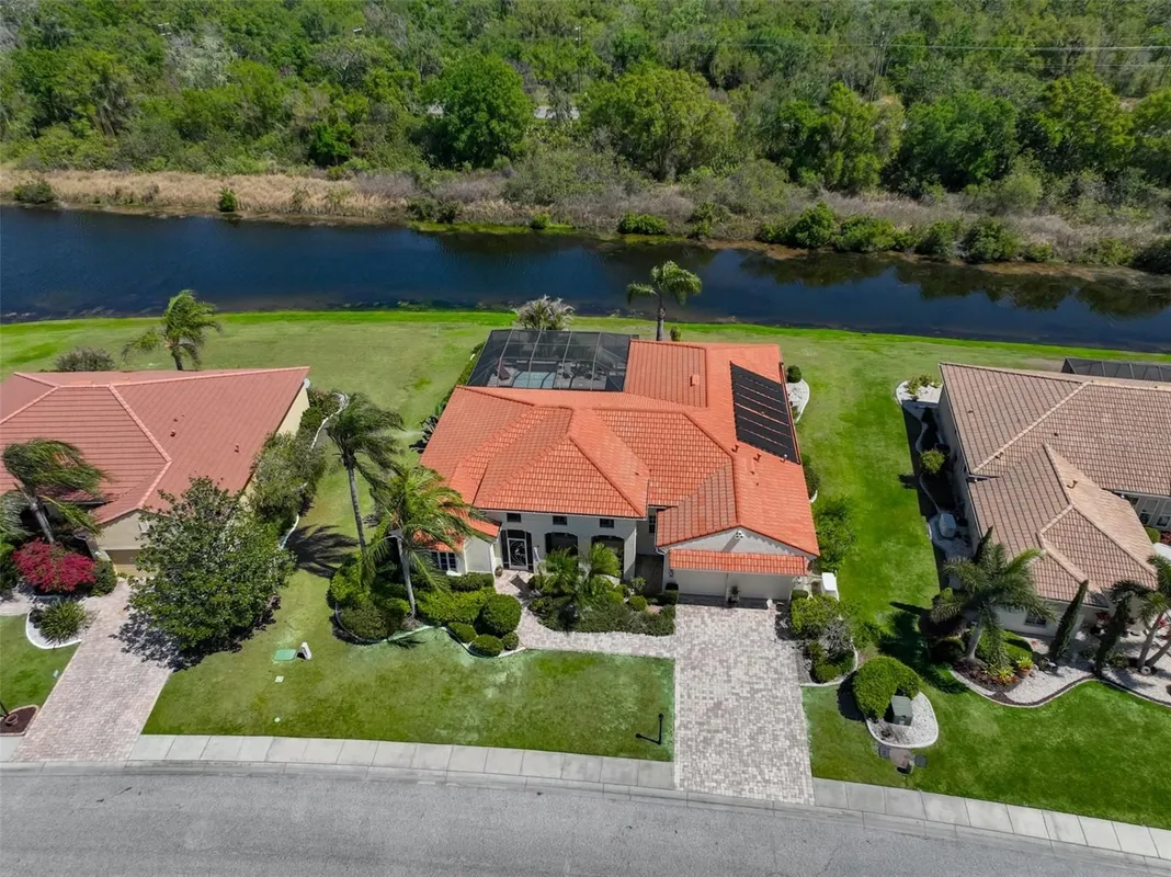 Property Slideshow image 1 of 60 | 307 noble faire dr, Sun City Center, FL, 33573