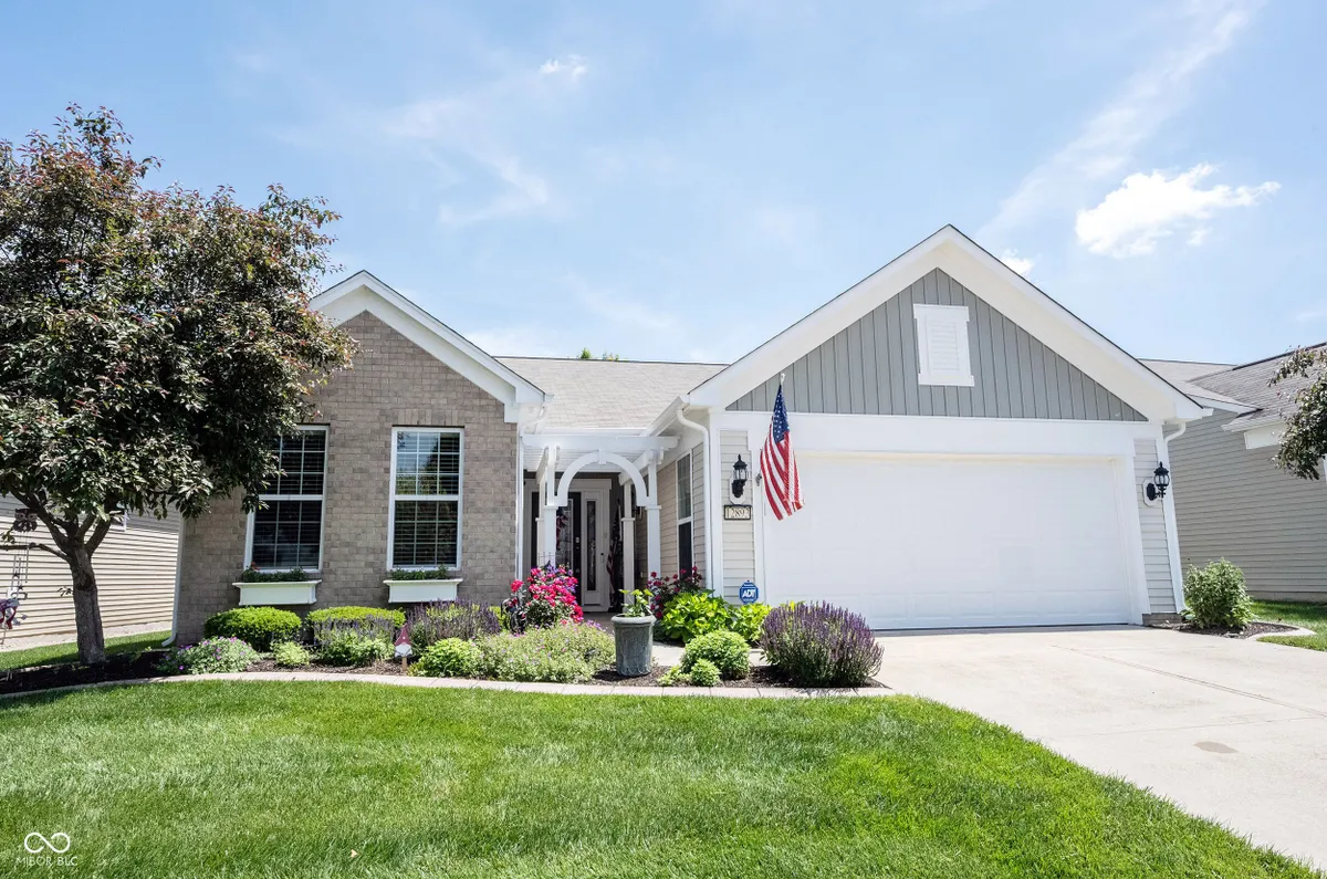 Property Slideshow image 1 of 59 | 12893 mondavi dr, Fishers, IN, 46037