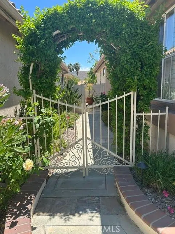 Property Slideshow image 1 of 8 | 4923 links ave, Banning, CA, 92220