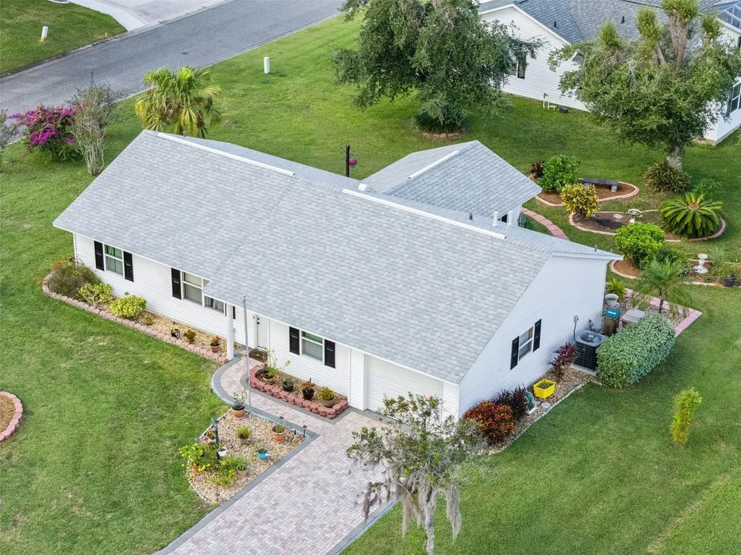 Property Slideshow image 1 of 81 | 26104 newcombe cir, Leesburg, FL, 34748
