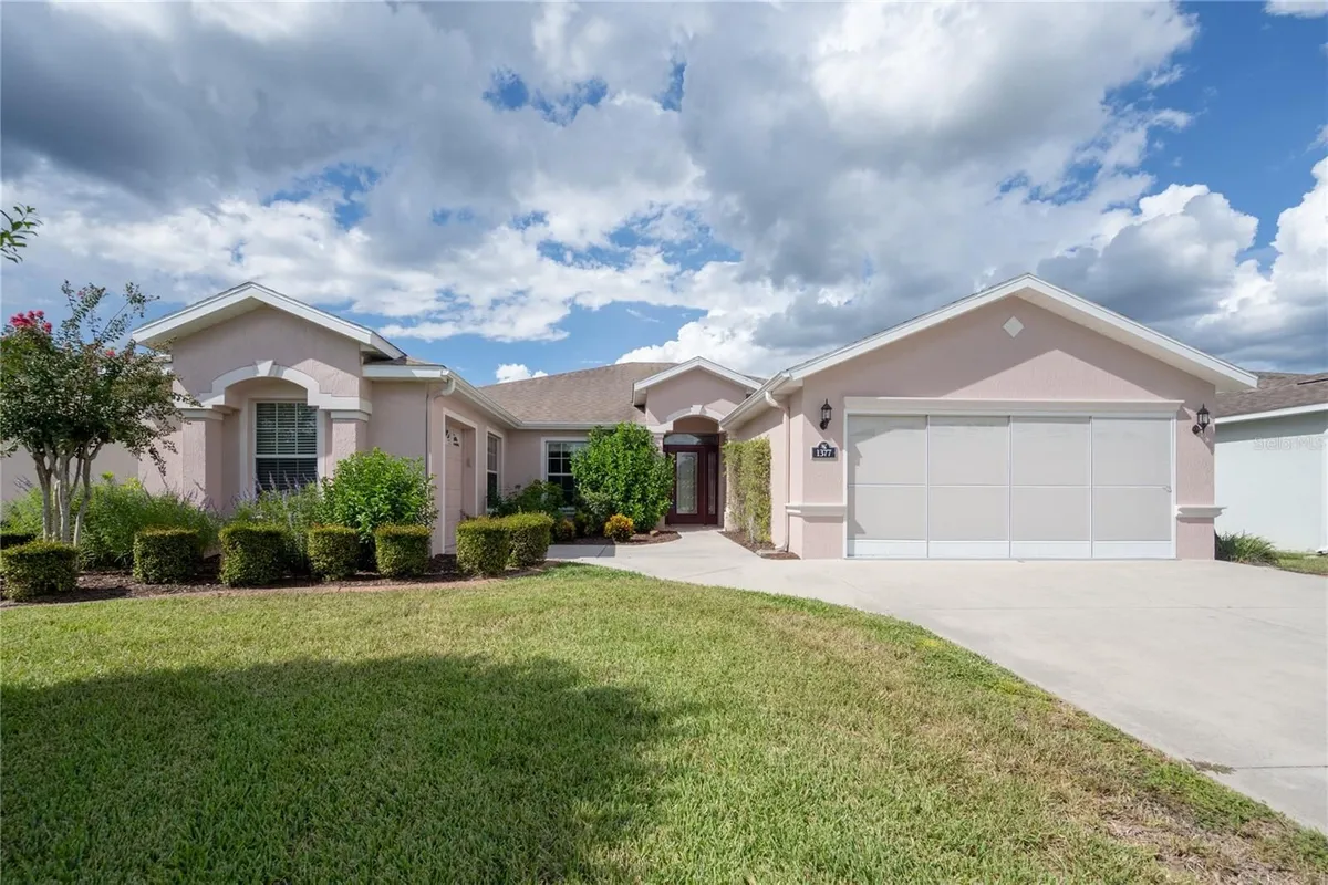 Property Slideshow image 1 of 63 | 1377 sw 161st pl, Ocala, FL, 34473