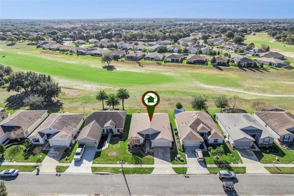 Property Slideshow image 1 of 27 | 27143 roanoke dr, Leesburg, FL, 34748