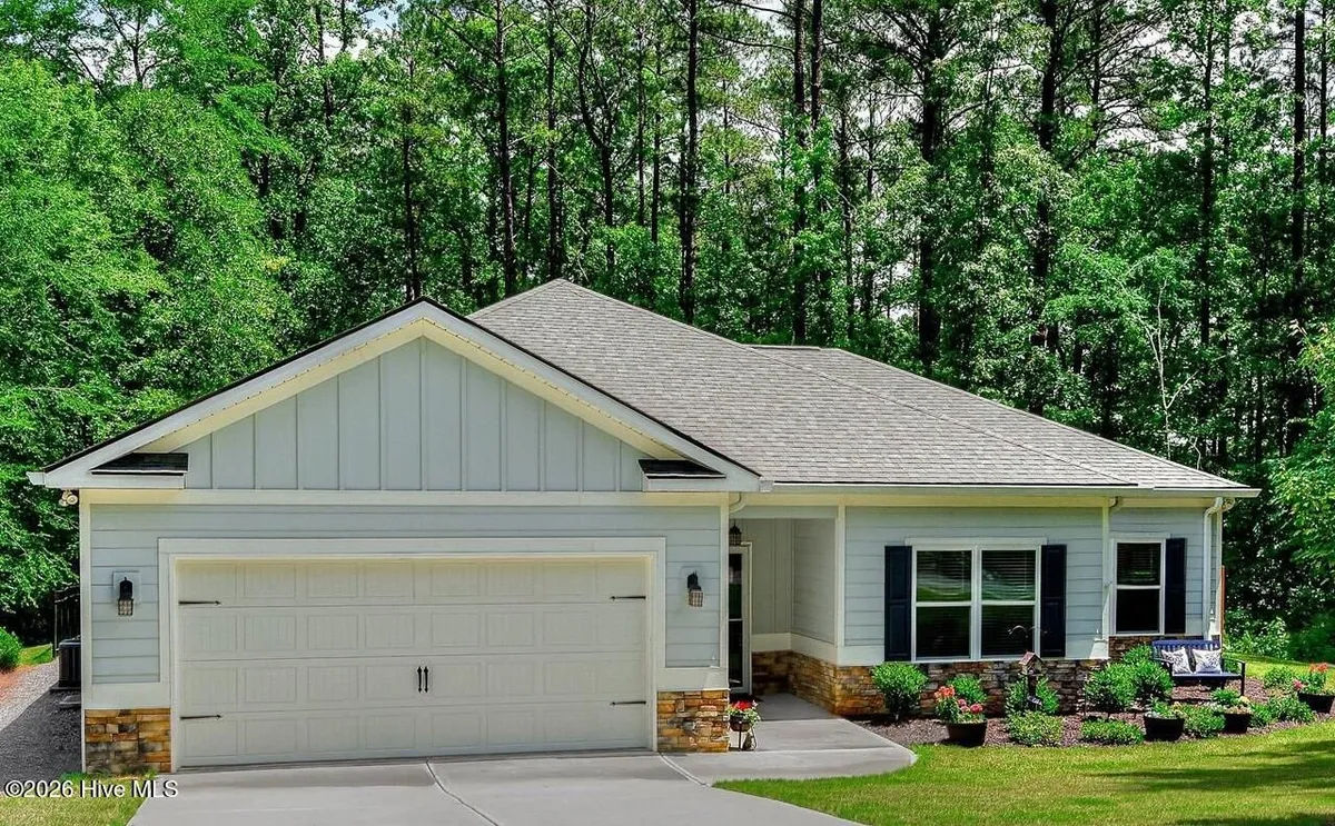 Property Slideshow image 1 of 44 | 212 deveraux pt, Mccormick, SC, 29835