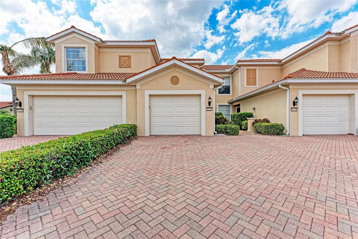 Property Slideshow image 1 of 75 | 23261 banbury way # 501, Venice, FL, 34293