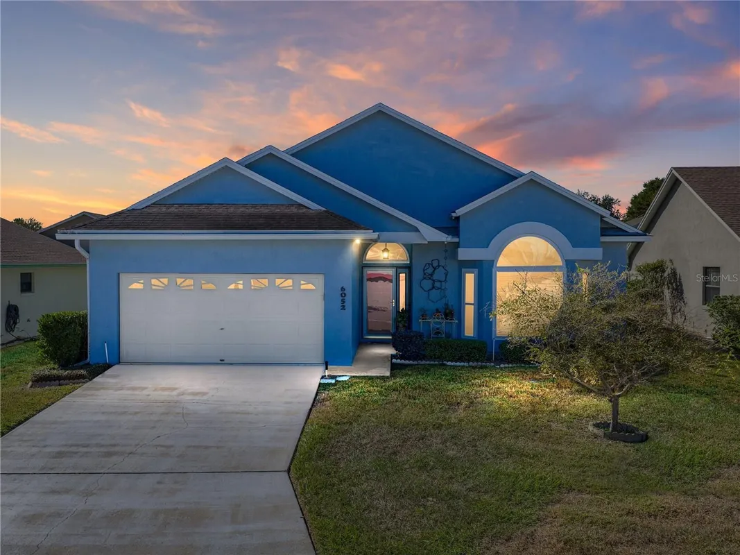 Property Slideshow image 1 of 42 | 6052 condor dr, Lakeland, FL, 33809