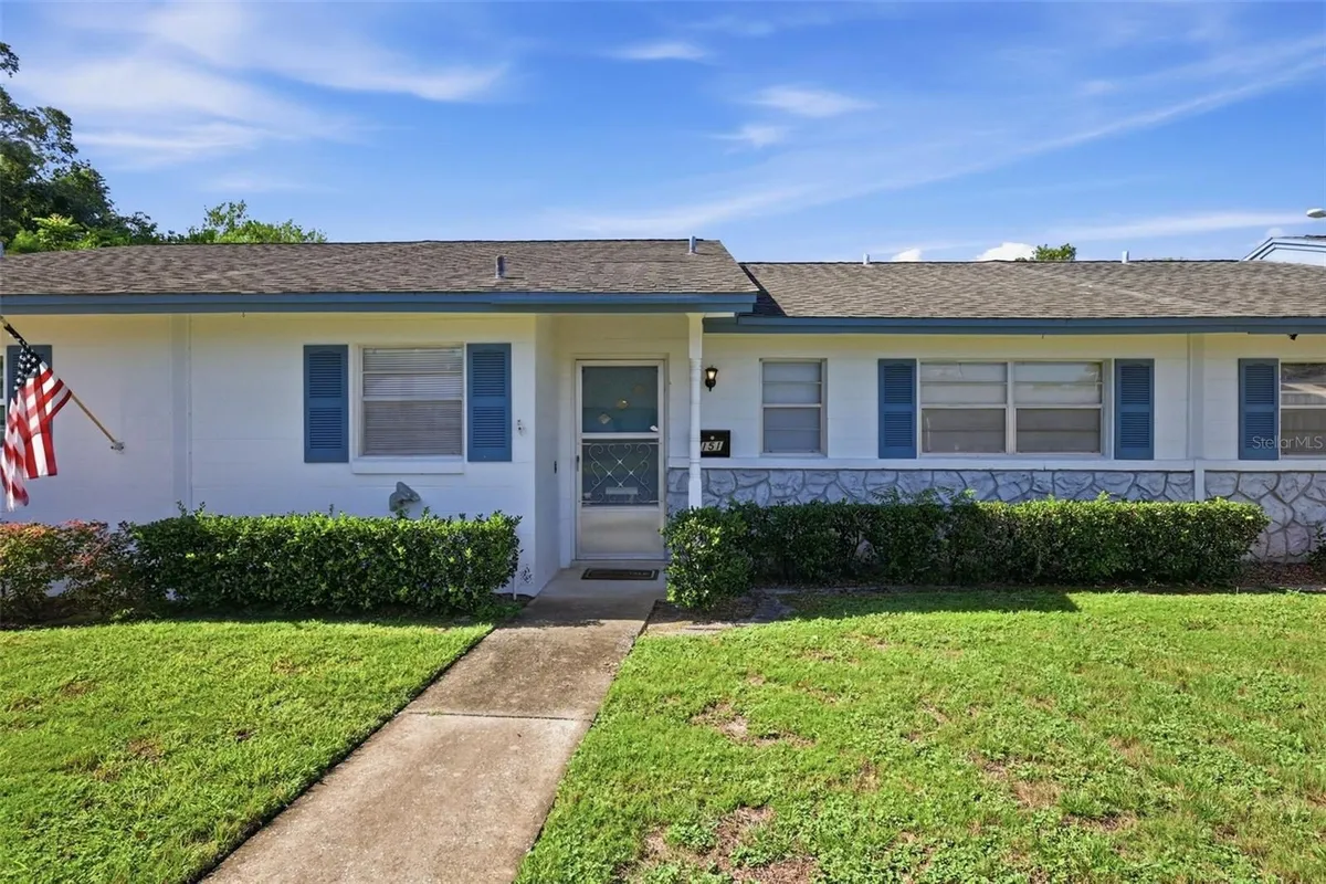 Property Slideshow image 1 of 19 | 151 n hill ave 100, Deland, FL, 32724