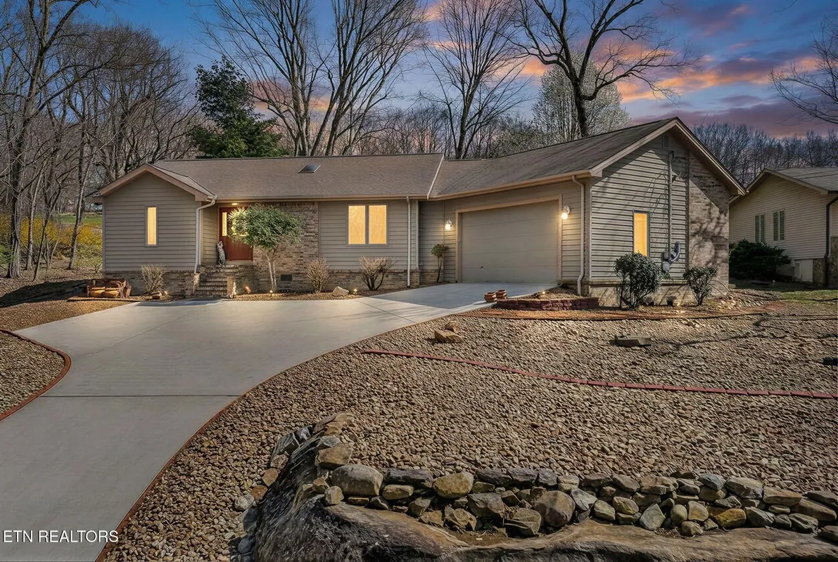 Property Slideshow image 1 of 49 | 113 prescott ln, Crossville, TN, 38558