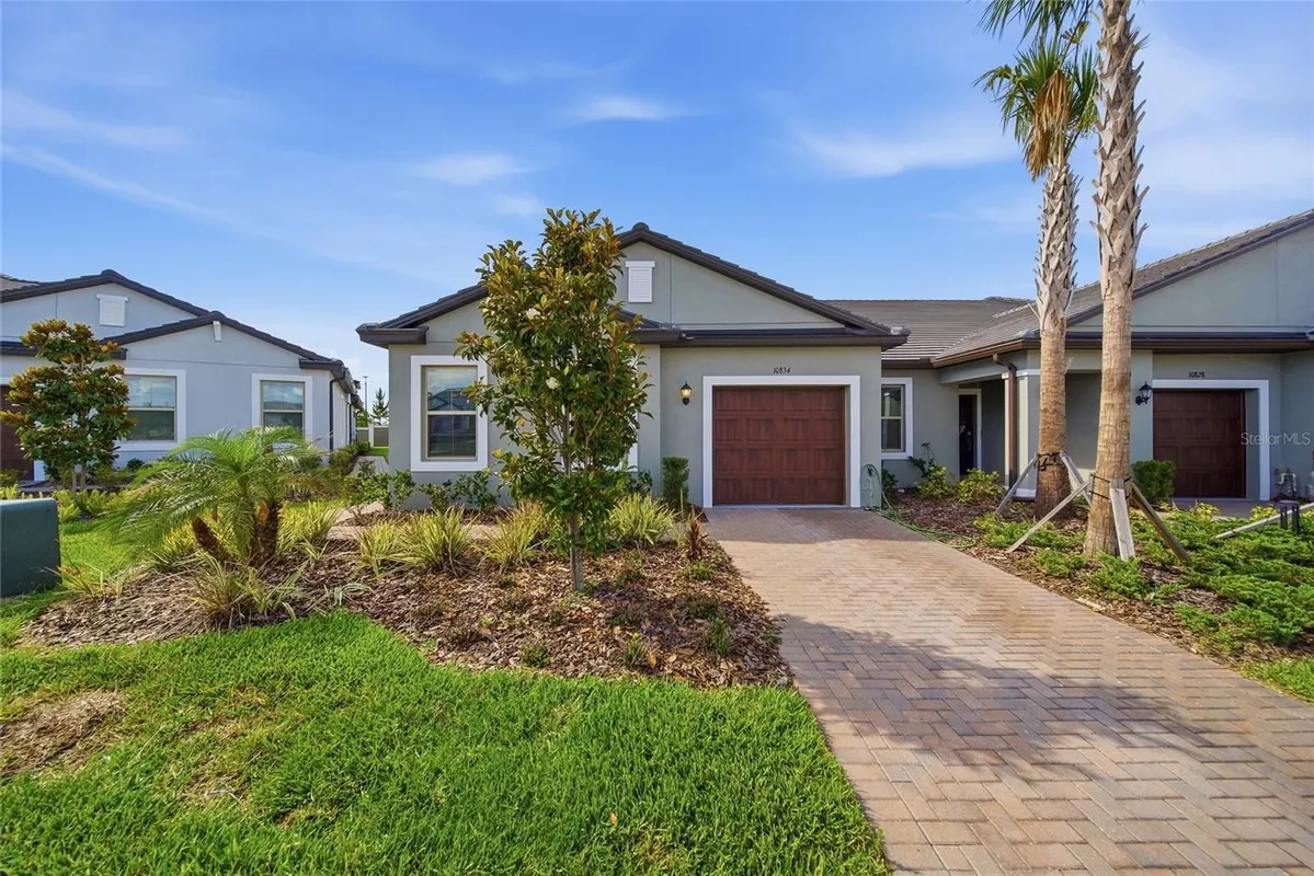 Property Slideshow image 1 of 26 | 10834 gable dig loop, San Antonio, FL, 33576