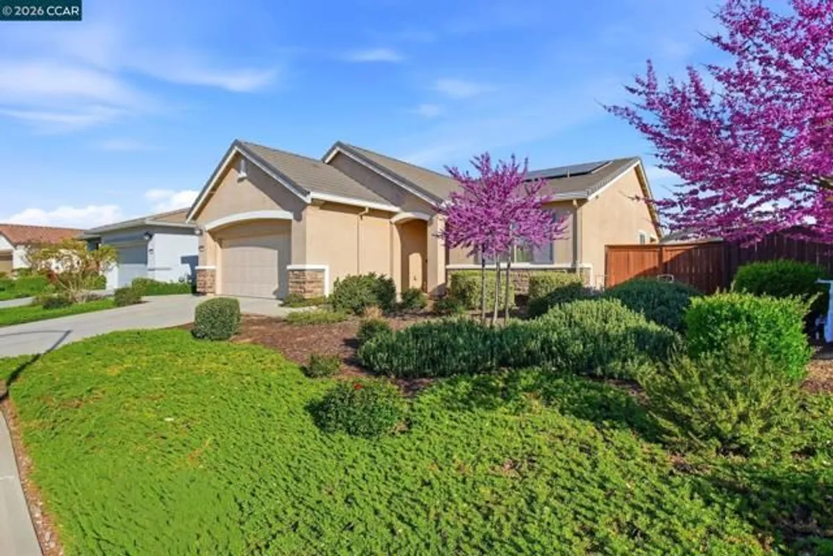 Property Slideshow image 1 of 31 | 9229 thimbleberry dr, Sacramento, CA, 95829