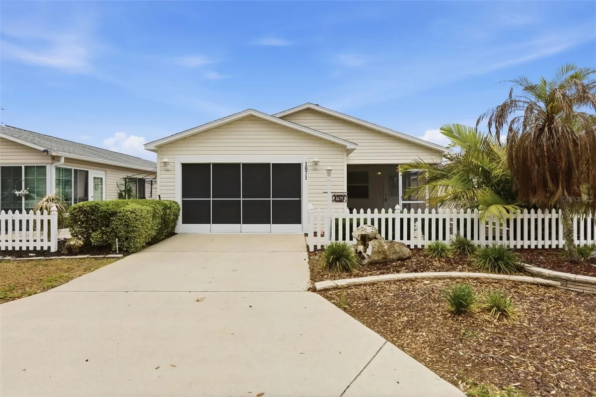 Property Slideshow image 1 of 30 | 1671 osprey ave, The Villages, FL, 32162