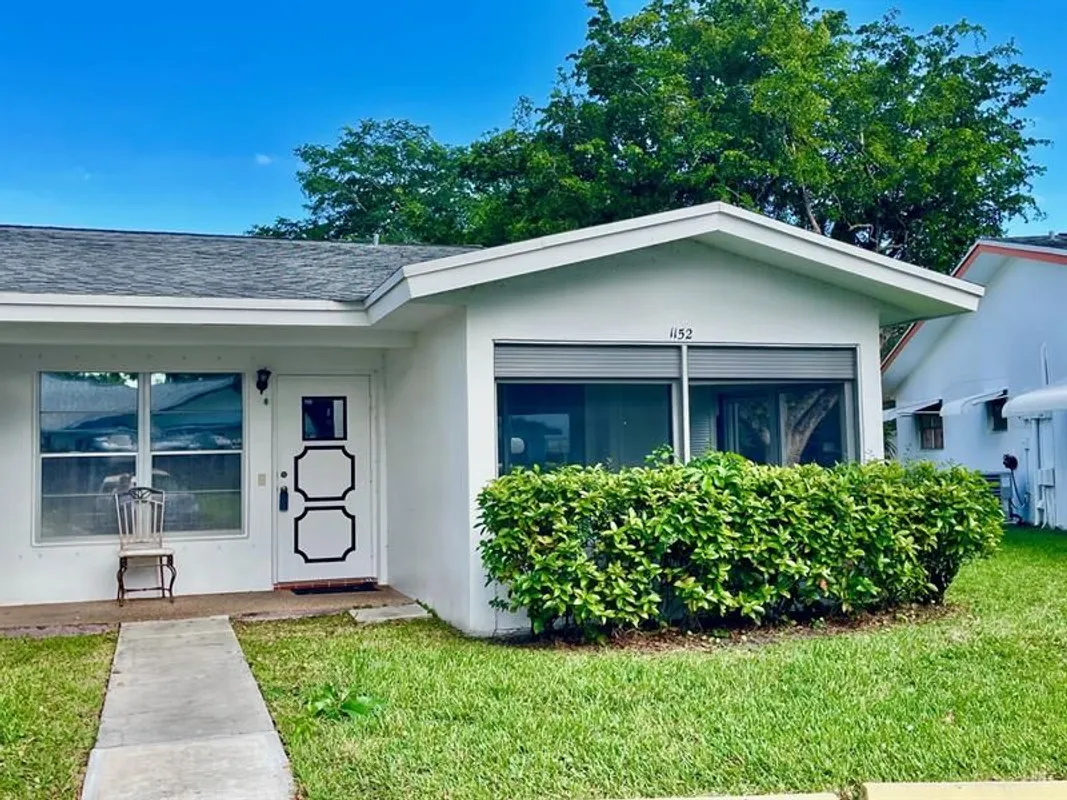 Property Slideshow image 1 of 25 | 1152 nw 83rd ave d66, Plantation, FL, 33322