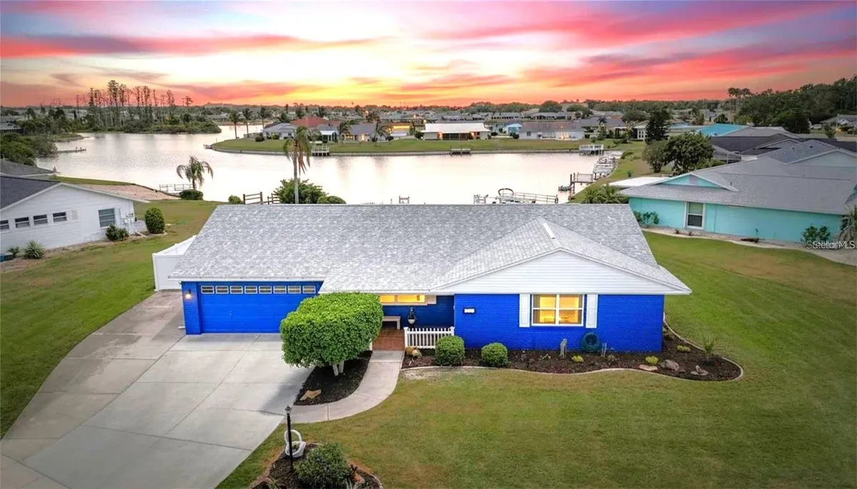 Property Slideshow image 1 of 61 | 1810 milford cir, Sun City Center, FL, 33573