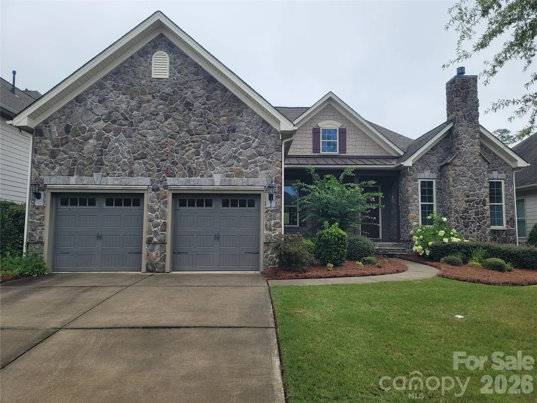 Property Slideshow image 1 of 45 | 14920 high bluff ct, Charlotte, NC, 28278