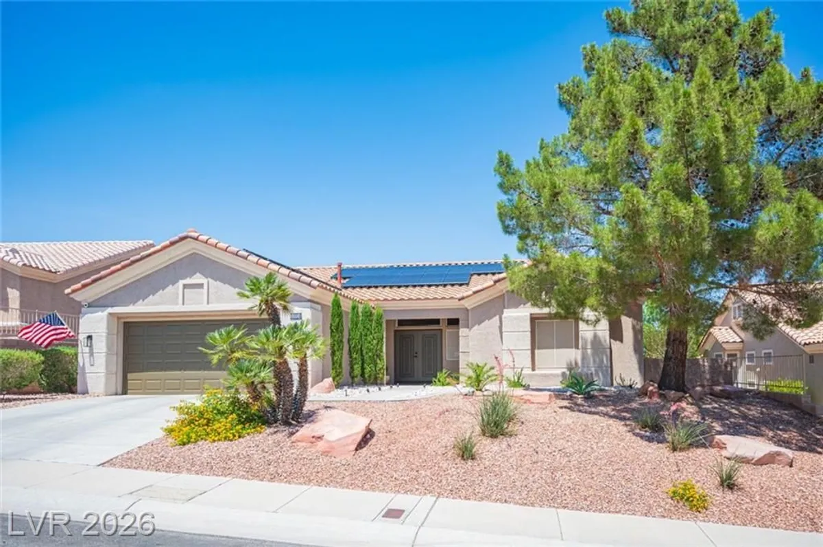 Property Slideshow image 1 of 44 | 10924 mill cove ave, Las Vegas, NV, 89134