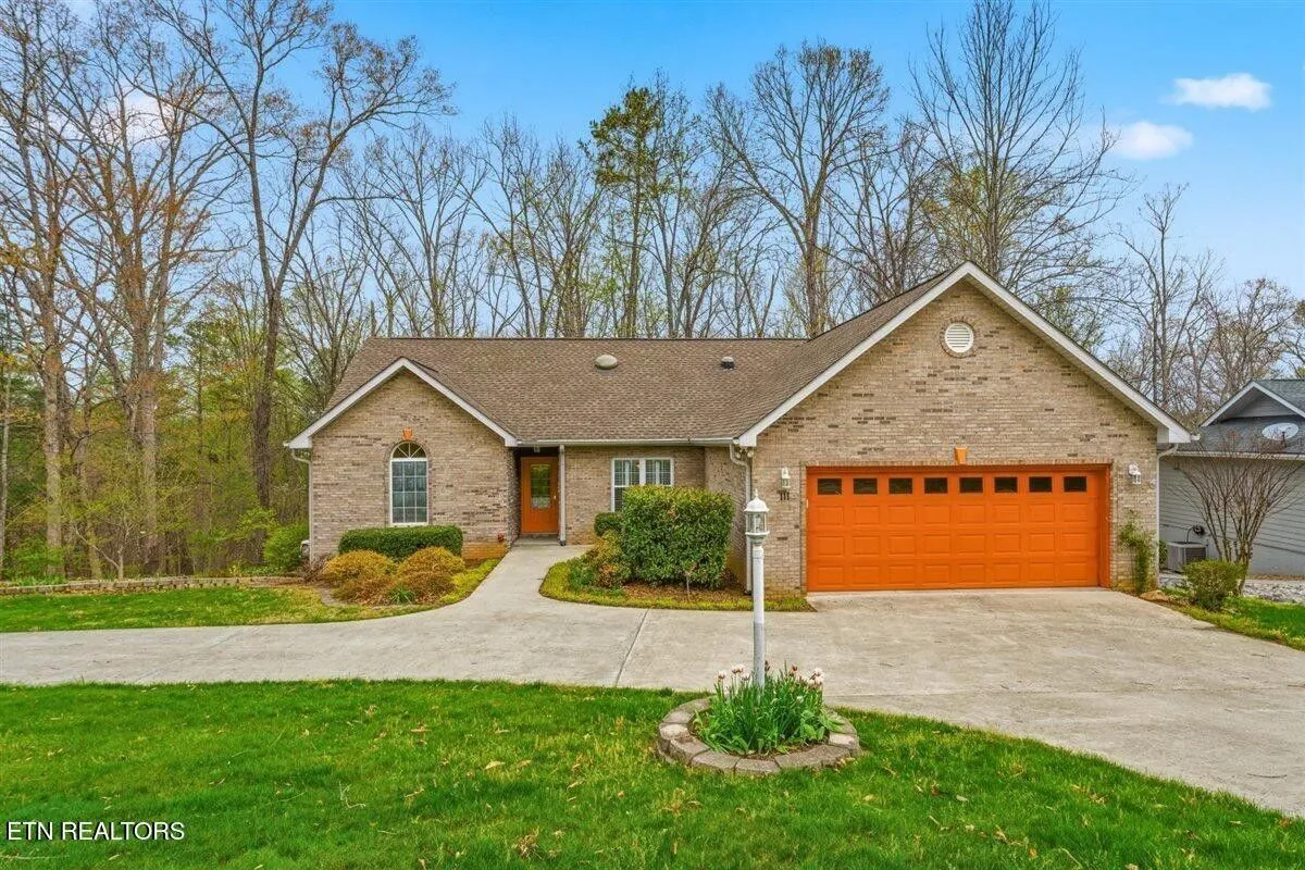 Property Slideshow image 1 of 43 | 111 kawatuska way, Loudon, TN, 37774