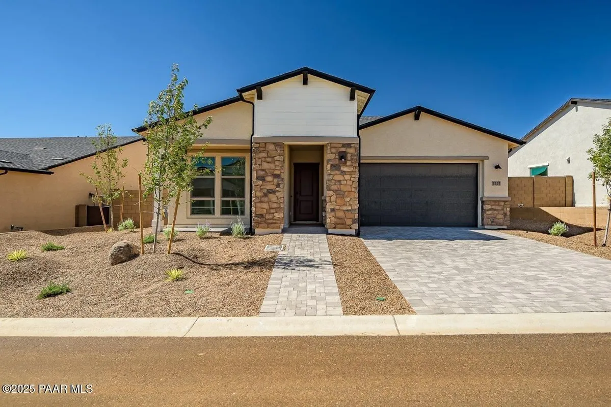 Property Slideshow image 1 of 51 | 5222 meandering trl, Prescott, AZ, 86301