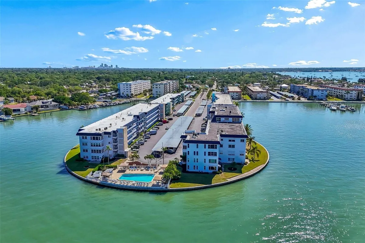 Property Slideshow image 1 of 47 | 5960 30th ave 114, Gulfport, FL, 33707