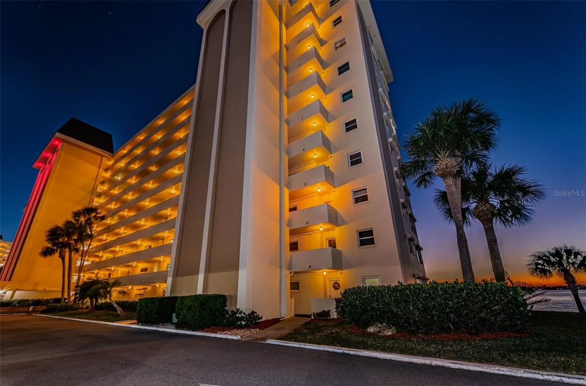 Property Slideshow image 1 of 64 | 4750 cove cir 303, St Petersburg, FL, 33708