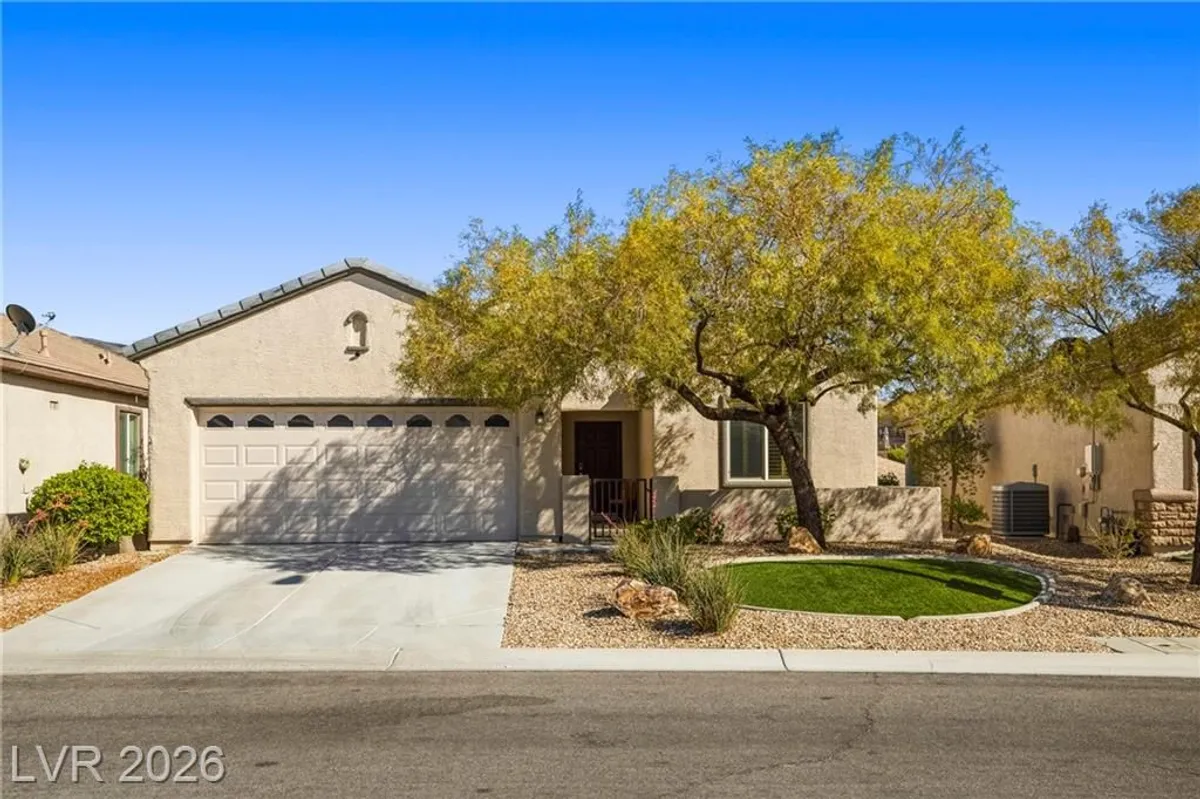 Property Slideshow image 1 of 44 | 2635 solera moon dr, Henderson, NV, 89044
