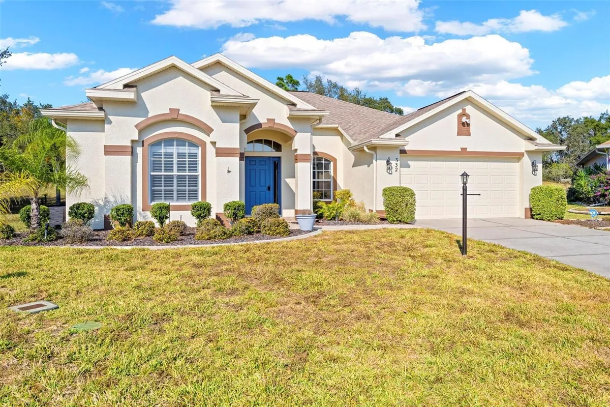 Property Slideshow image 1 of 54 | 332 mcintosh ct, Spring Hill, FL, 34609