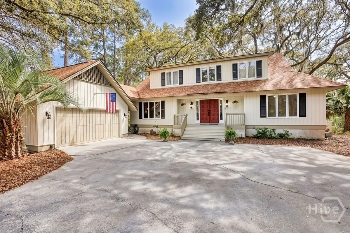 Property Slideshow image 1 of 42 | 7 wesley xing, Savannah, GA, 31411