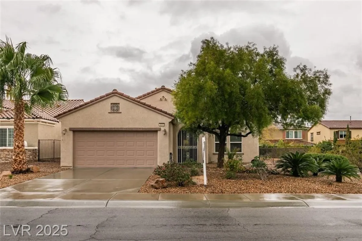 Property Slideshow image 1 of 34 | 3073 olivia heights ave, Henderson, NV, 89052