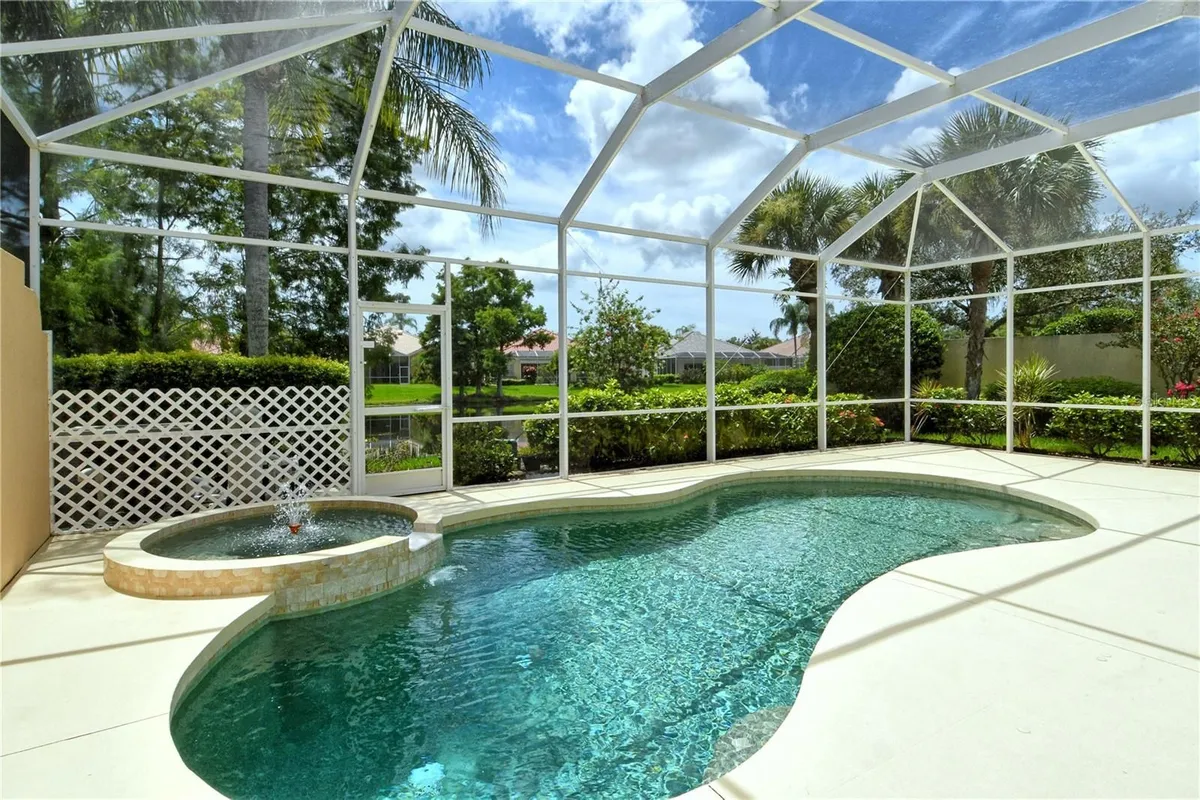 Property Slideshow image 1 of 70 | 5562 octonia pl, Sarasota, FL, 34238