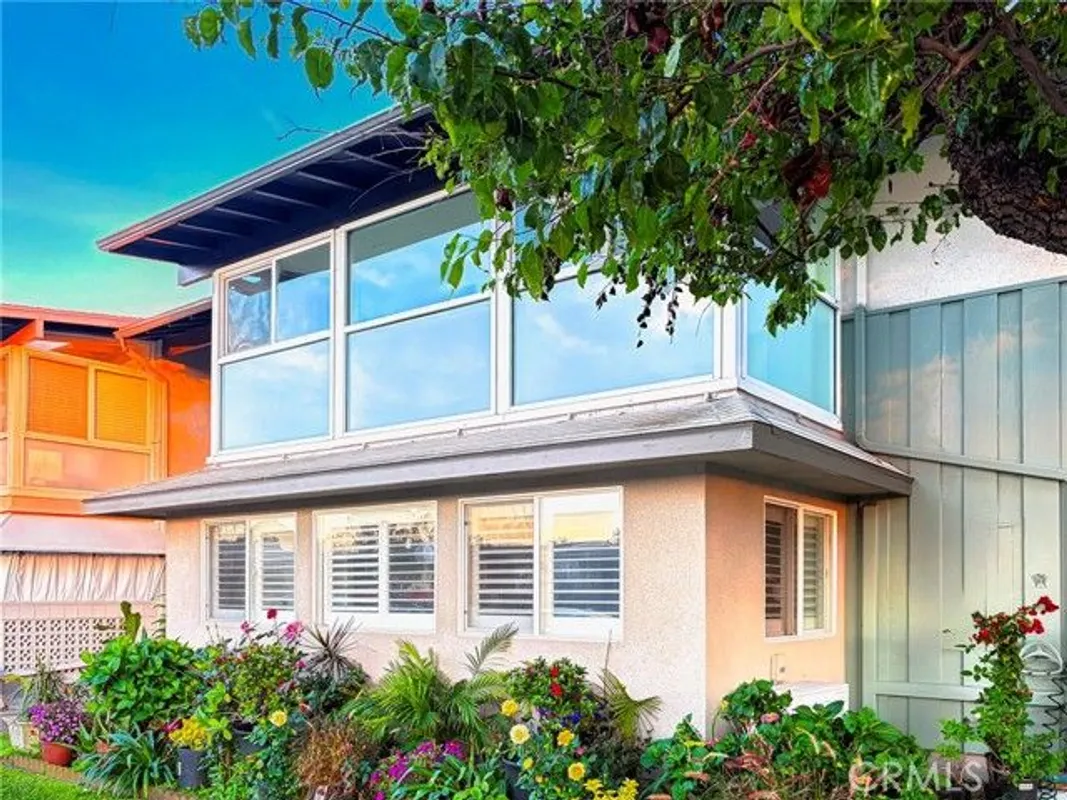 Property Slideshow image 1 of 18 | 1860 mckinney way m15-21n, Seal Beach, CA, 90740