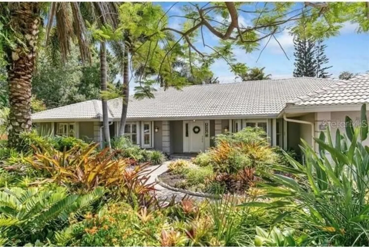 Property Slideshow image 1 of 41 | 4678 pine harrier dr, Sarasota, FL, 34231