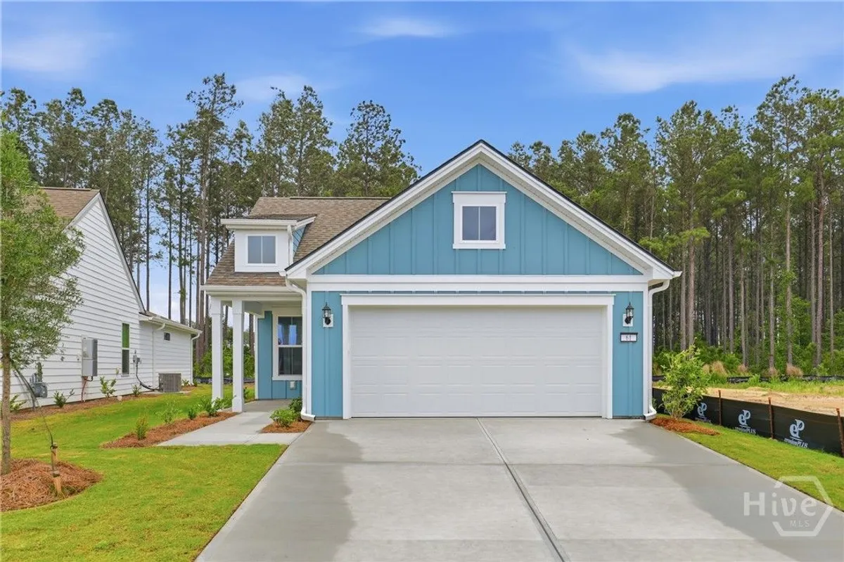 Property Slideshow image 1 of 29 | 61 lilac way, Richmond Hill, GA, 31324
