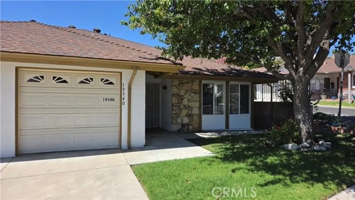 Property Slideshow image 1 of 28 | 19340 oak xing, Newhall, CA, 91321
